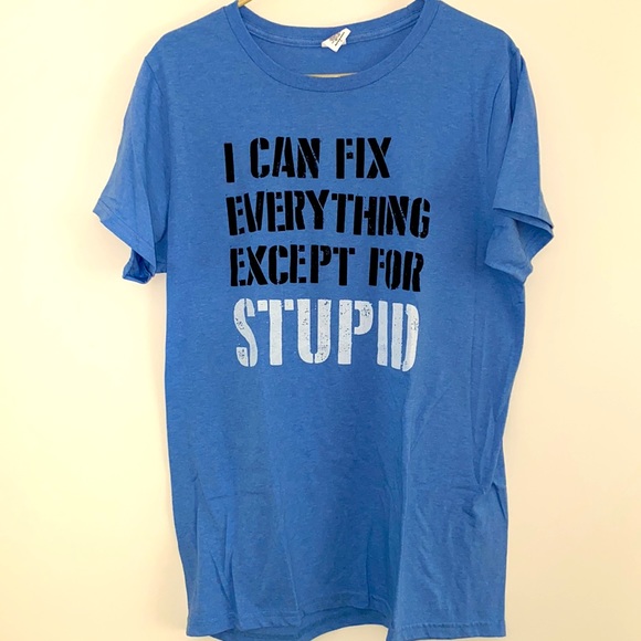 Graphic T-shirt in light blue Large NWT - Picture 2 of 4